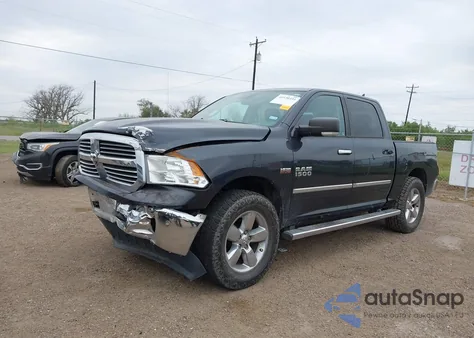 2016 Ram 1500 Lone Star z USA, uszkodzony, nr VIN 1C6RR7LT6GS211835